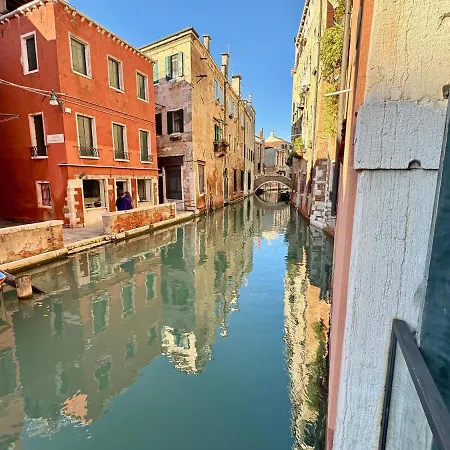 Ca Penini - Canal View Venice
