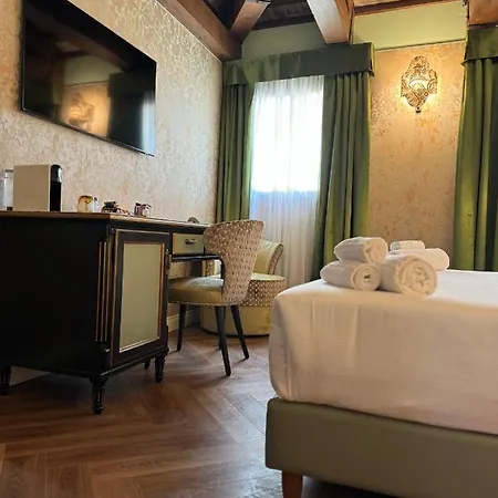 312 Piazza San Marco Guest house 3*