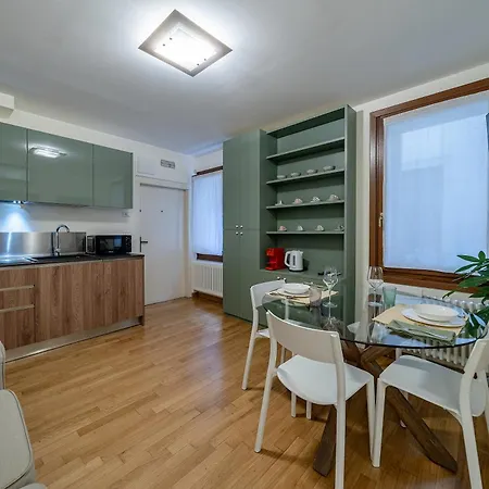 Mezzanino 4438 Apartament Wenecja