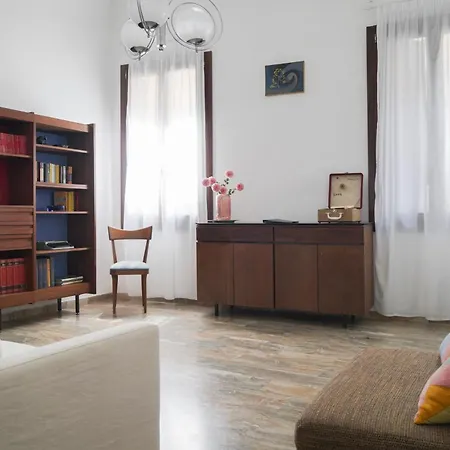 Melusina Homes *
