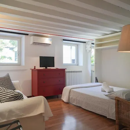 Melusina Homes Apartment *