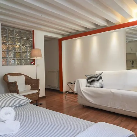 Apartment Melusina Homes