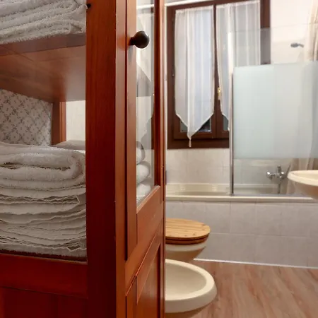 Flat With Canal View Near San Marco Appartement *