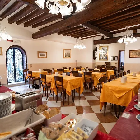 Tivoli Hotel Benátky