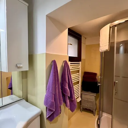 Biennale 1215 Apartment *
