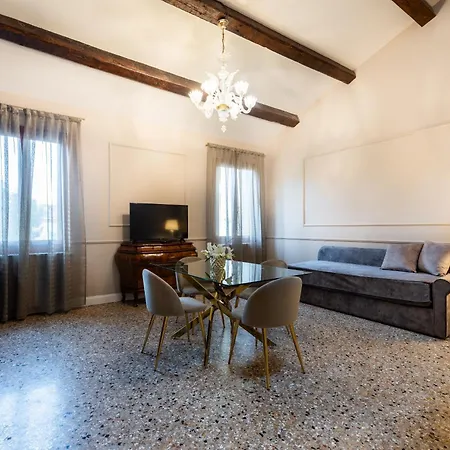Apartman San Vio Palace Luxury *