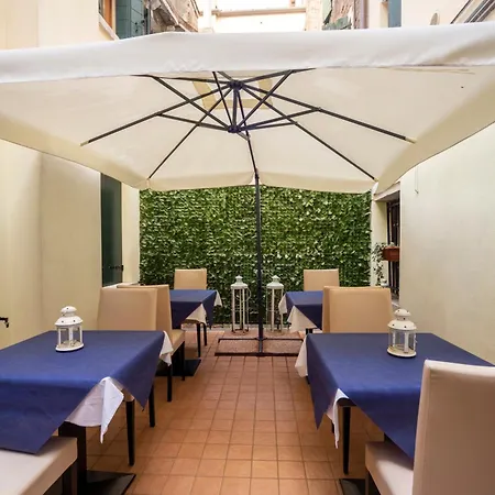 Bed & Breakfast Al Leon Venezia