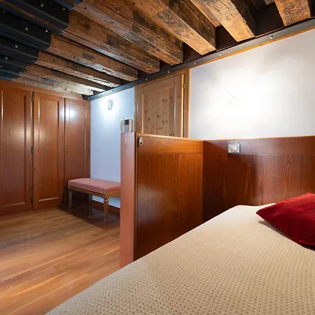 Fortuny3967 & Wine Holiday home Venice