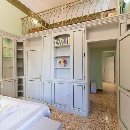 Holiday home Fortuny3967 & Wine Venice