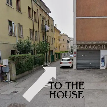 Apartment Gozzi House - Comoda Casa - Free Parking - Easy To Venice! *