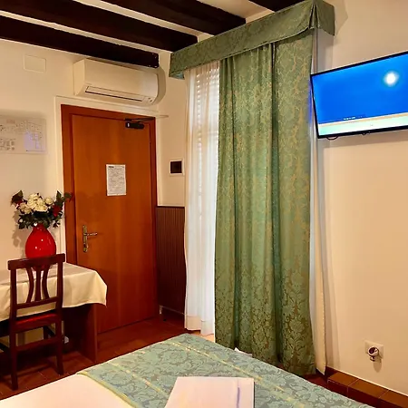 Hotel Canada Wenecja