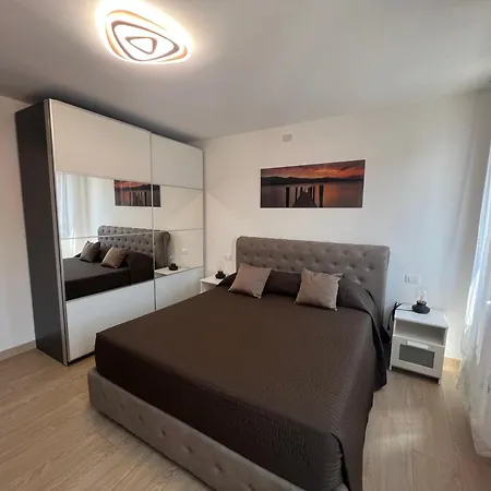 Elda House Apartment