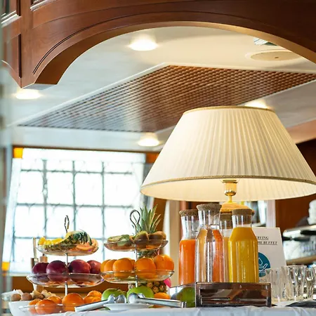 Hotel Antiche Figure 3*