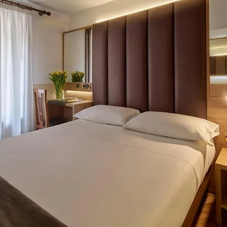 Unahotels Ala Venezia-adults 16 3*