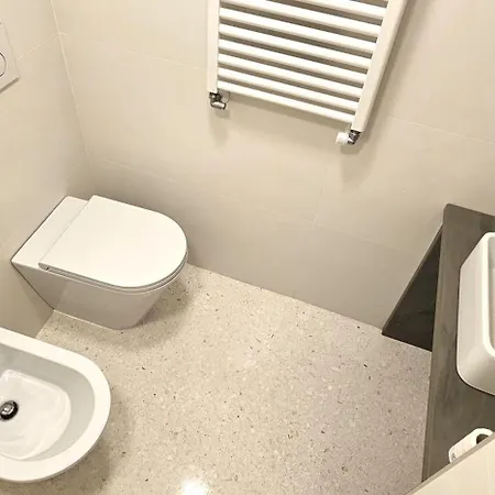 Small With Private Garden Apartman *