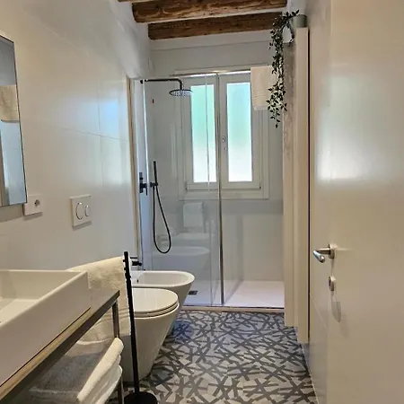 Apartament Small With Private Garden Wenecja