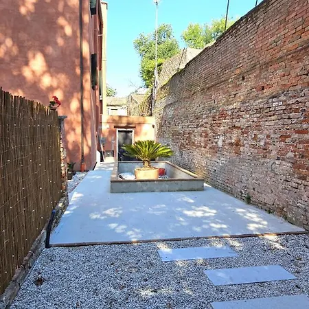 Small With Private Garden Apartament *