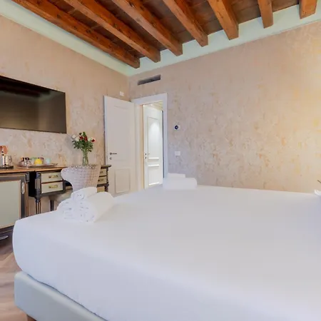 Guest house 312 Piazza San Marco 3*