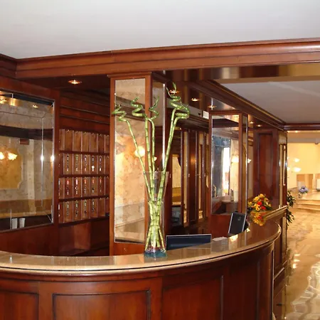 Hotel Belle Epoque