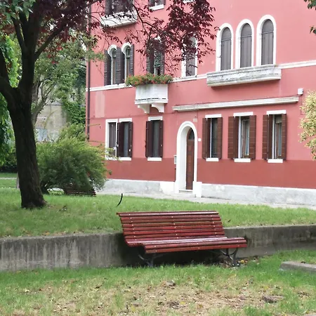 Alojamento de Acomodação e Pequeno-almoço Biennale Veneza