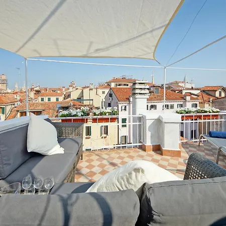 Terrace Veneza