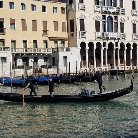 Appartamento Palazzo Morosini Brandolin Dimora Romantica *