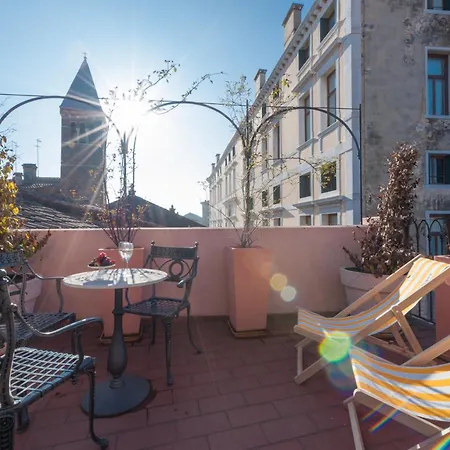 Townhouse Con Terrazza Venezia