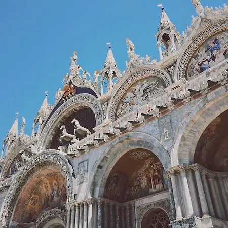 2 Min Da Piazza San Marco L-home *