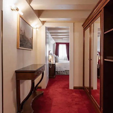Hotel Dona Palace