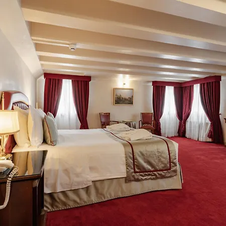 Dona Palace Hotel 4*