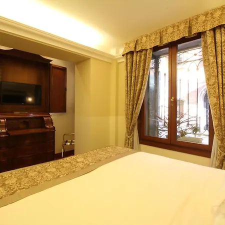 Le Isole Hotel