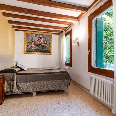 Apartment Ca' Mandorla 027042loc09523 Venice