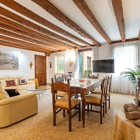 Ca' Mandorla 027042loc09523 Apartment Venice