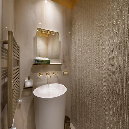 Do Leoni Apartment *