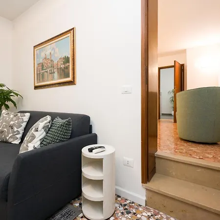 Ca Del Bezzo - Comfort & View Apartment