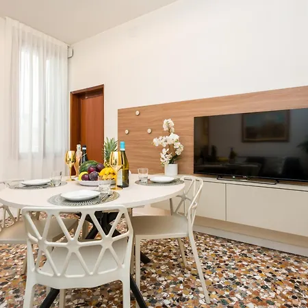 Ca Del Bezzo - Comfort & View Apartment