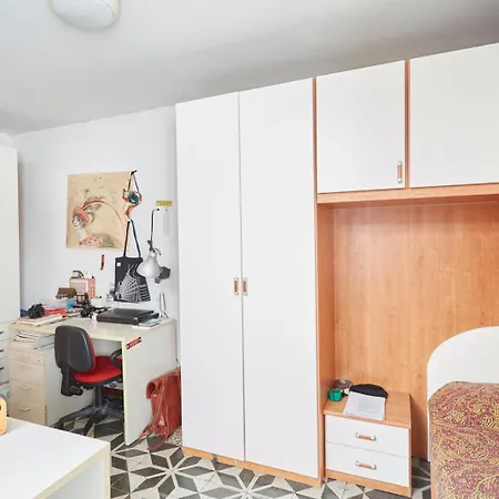 Amdg Hostal Venecia