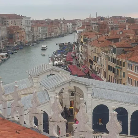 Large 3 Flat Rialto Venice