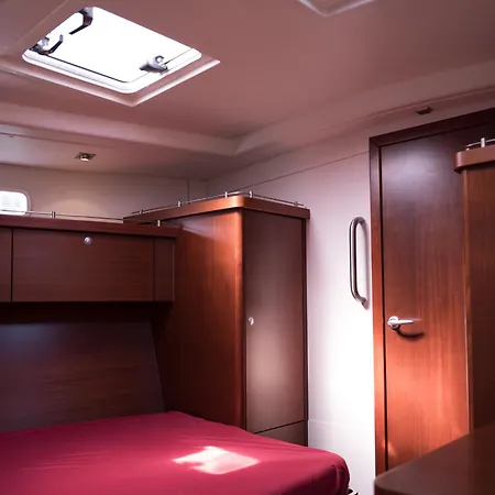 Venice Boat Tour With Aperitif And Music Included On A Sailing Boat Venice