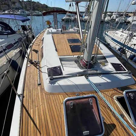 Venice Boat Tour With Aperitif And Music Included On A Sailing Boat
