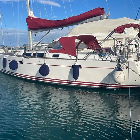 Venice Boat Tour With Aperitif And Music Included On A Sailing Boat * Venice