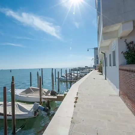 Ca' Altanella, Amazing Views From The Terrace! * Venise
