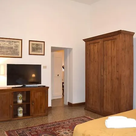 Apartment Ca' Del Moro, *