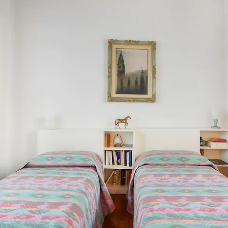 Apartment Ca' Del Pittore In Dorsoduro, Elegant Fine Arts District