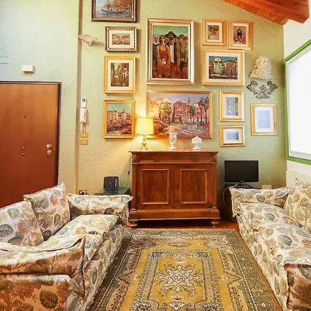 Apartment Ca' Del Pittore In Dorsoduro, Elegant Fine Arts District