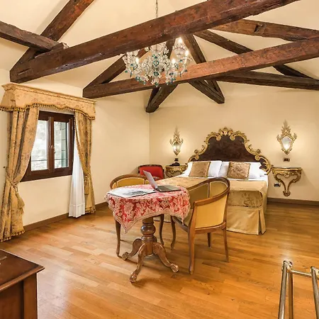 Ca' Alvise Hotel 4*