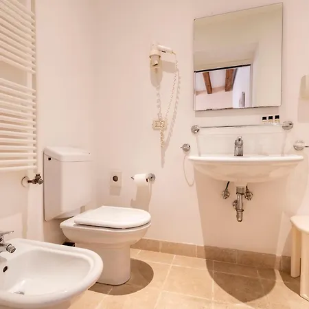 Apartment Residenza Centopietre - Dorsoduro By Wonderful Italy Venice