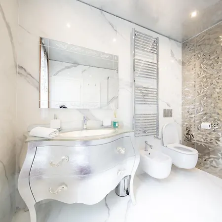 Do Leoni Apartment *