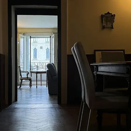 Apartment Ponte Di Rialto E Canal Grande-palazzo Benzon