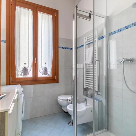 Max & Julia's House - Sant'elena * Venice